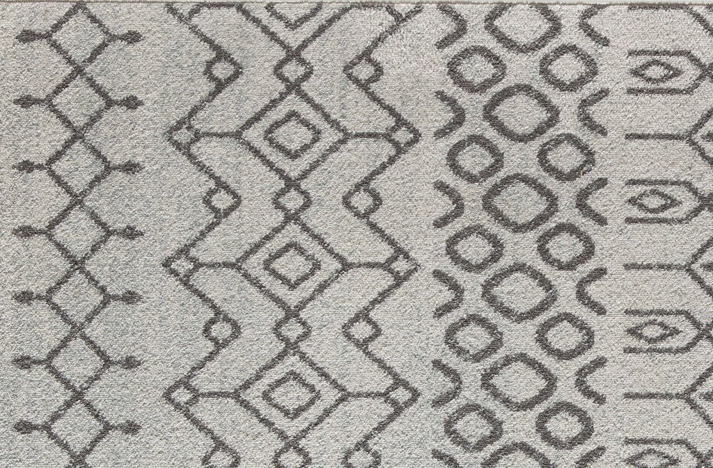 White Moroccan Tribal Area Rug, 2'6" x 4' C7749