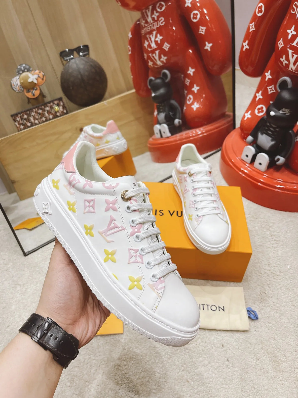 Pink Sneakers P885