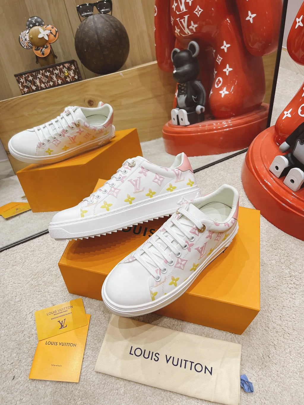 Pink Sneakers P885