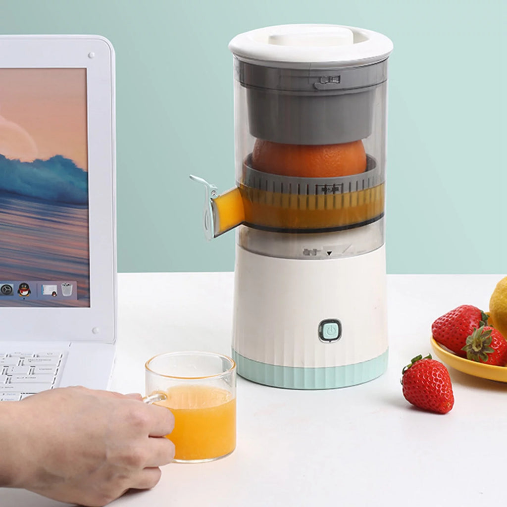 Rechargeable Electric Citrus Juicer with USB and Cleaning Brush B1280