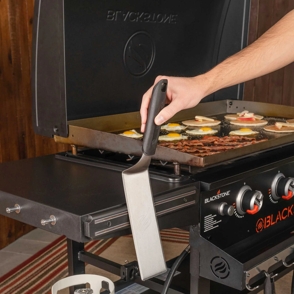 4-Burner 36" Griddle with Hood and Front Shelf O936383