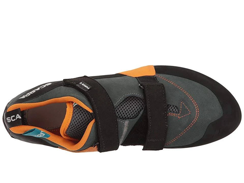 Climbing Shoe D1563