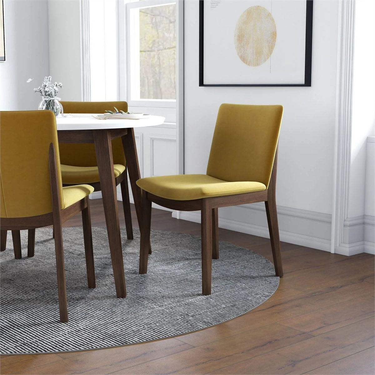 White Round Dining Table and 4 Chair Set P470