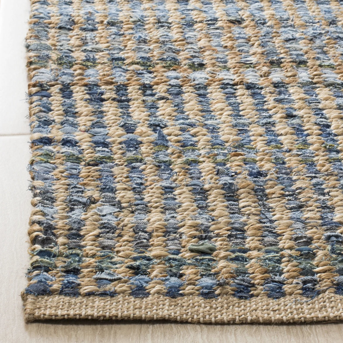 Handwoven Natural Blue Rug Z740607
