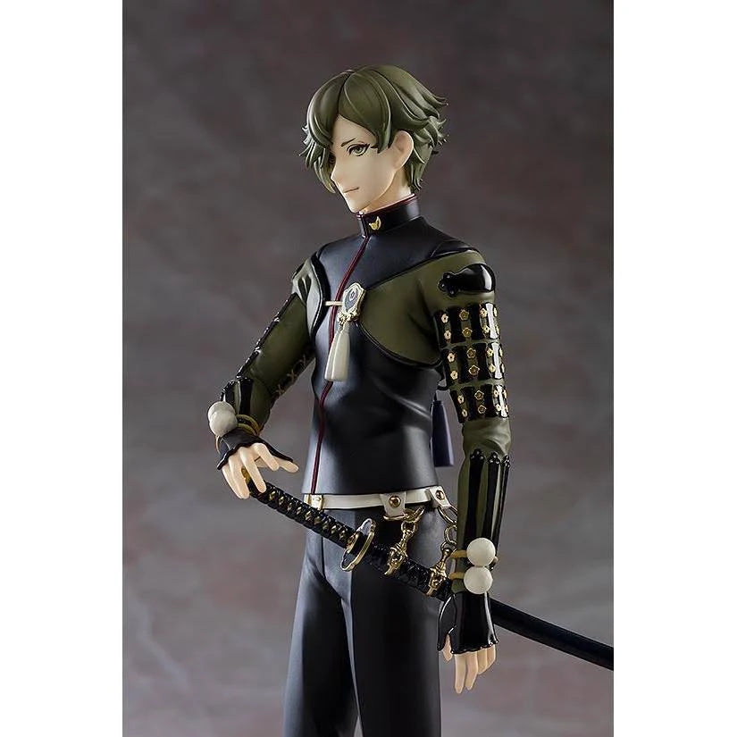 1/8 Scale Figure R11376