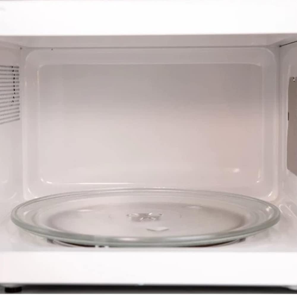 White 1.1 Cubic Foot Microwave Oven N6328