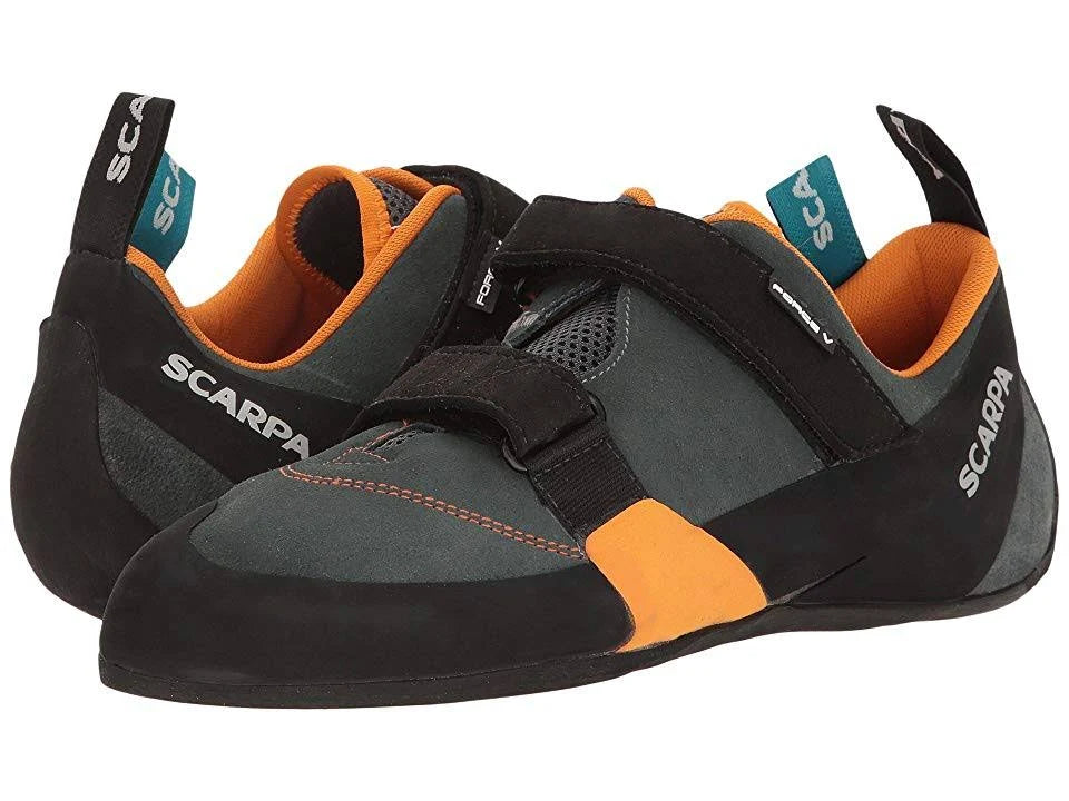 Climbing Shoe D1563