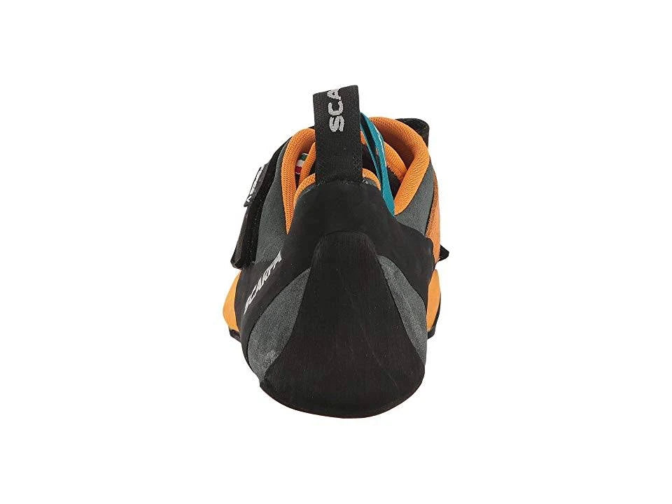 Climbing Shoe D1563