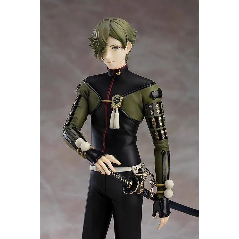 1/8 Scale Figure R11376