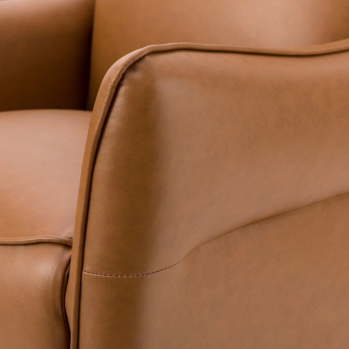 Faux Leather Tufted Accent Chair Set of 2 Wood Legs I2736