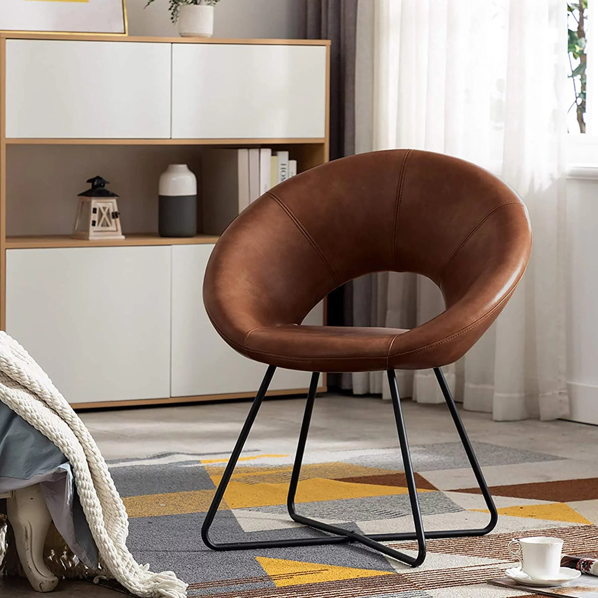Pink Velvet Upholstered Accent Chair with Golden Metal Legs I873050