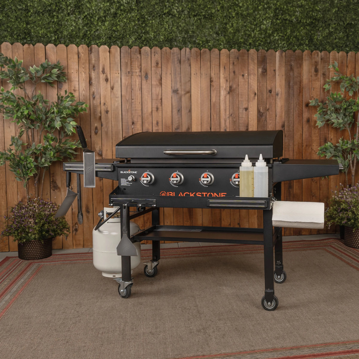 4-Burner 36" Griddle with Hood and Front Shelf O936383